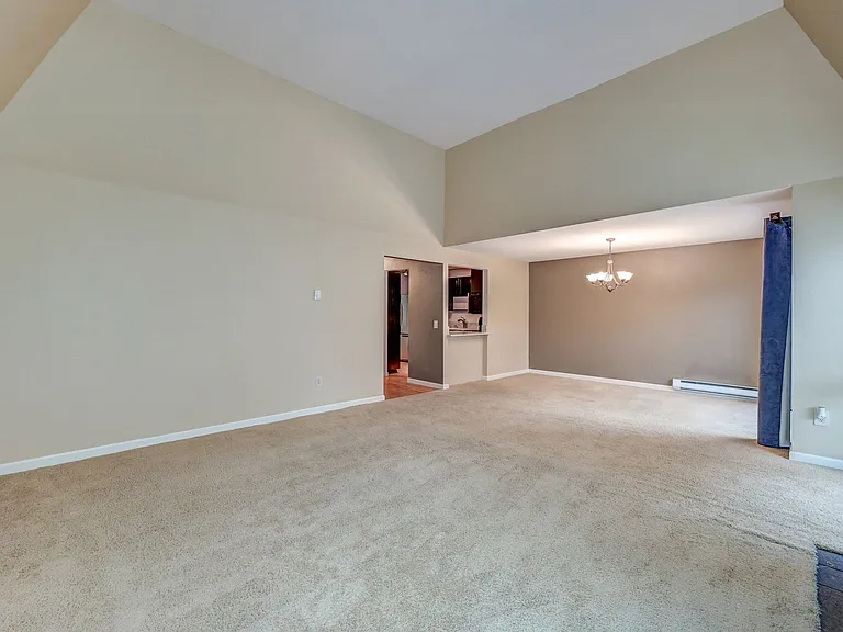 10306 NE 16th St #P4 — Photo 5