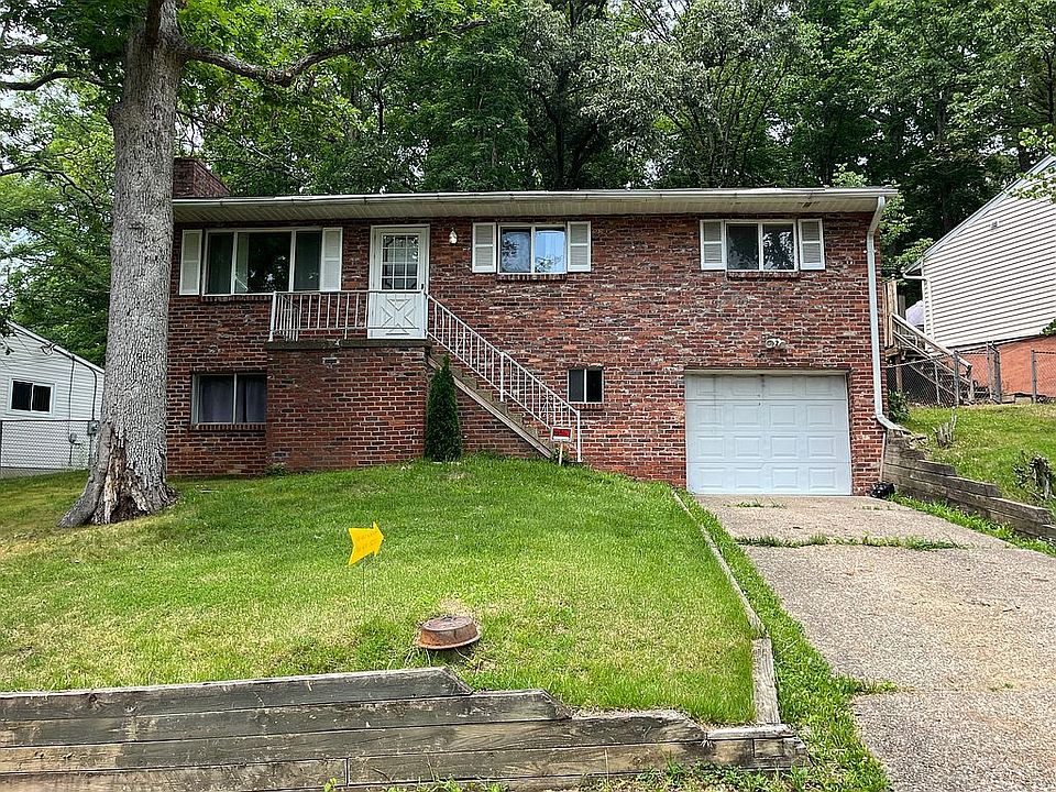 1st image of 831 Daverton Rd