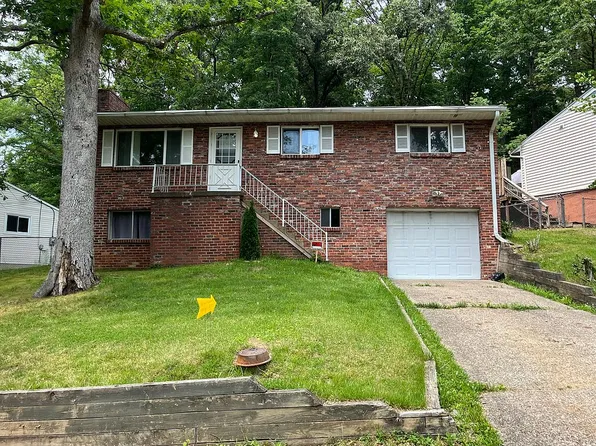 831 Daverton Rd, South Charleston, WV 25303