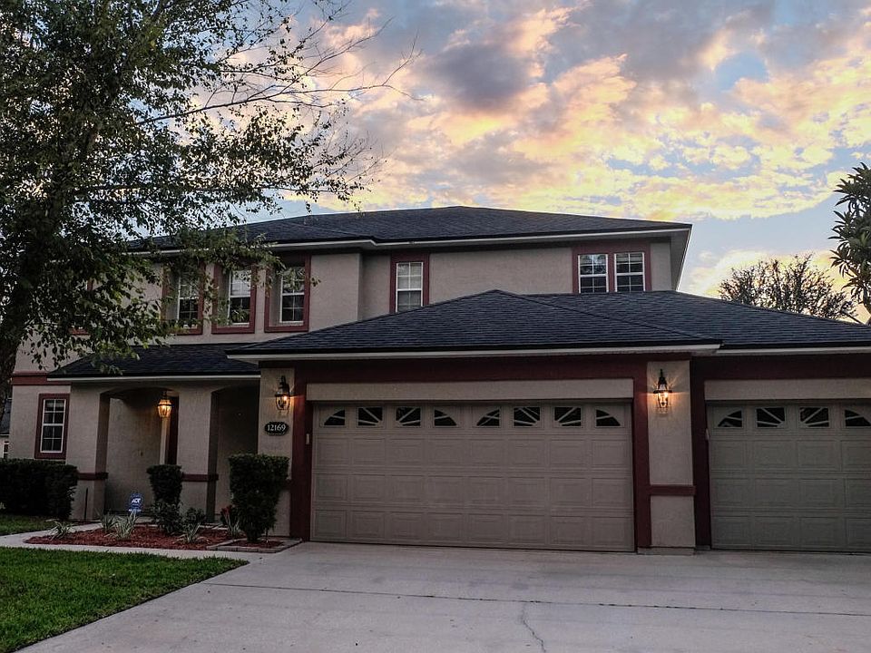 1st image of 12169 Pebble Point Dr E