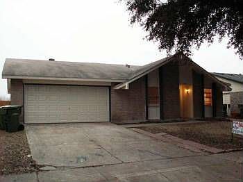 1st image of 1714 Dell Oak Dr