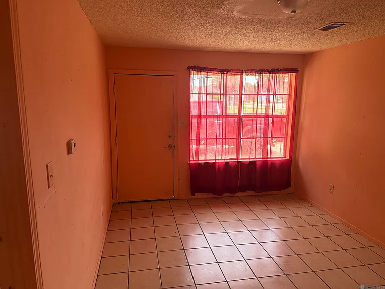6879 Cezanne Ave #C — Photo 2