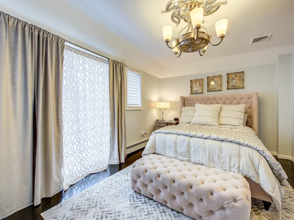 161 Beach 128th Street image 25 of 38