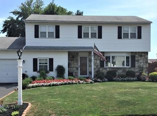 517 Fisher Ln, Warminster, PA 18974