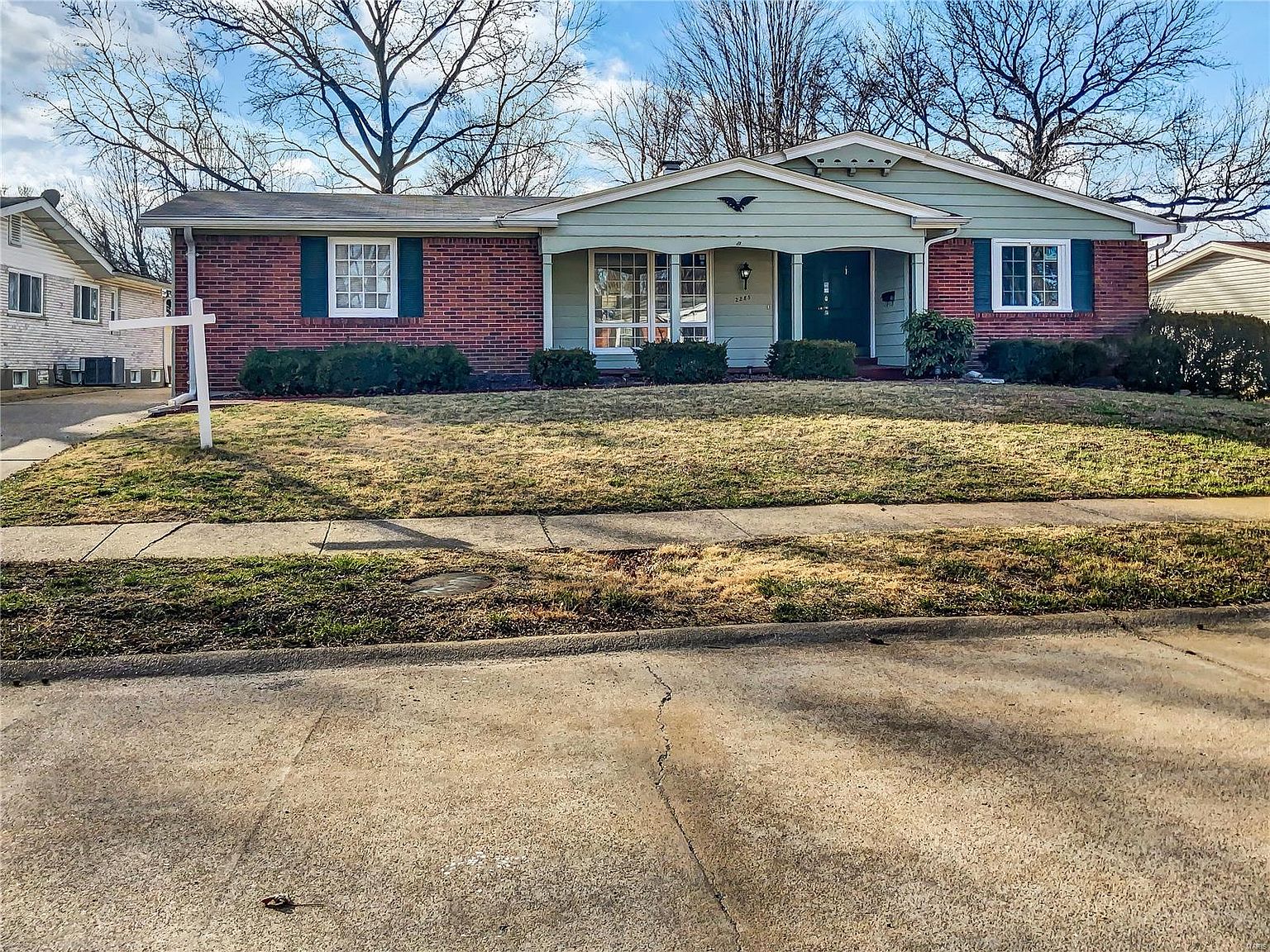 2285 Birchview Dr, Florissant, MO 63033 | Zillow