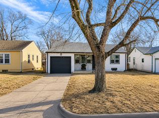 812 S Bluff Ave, Wichita, KS 67218
