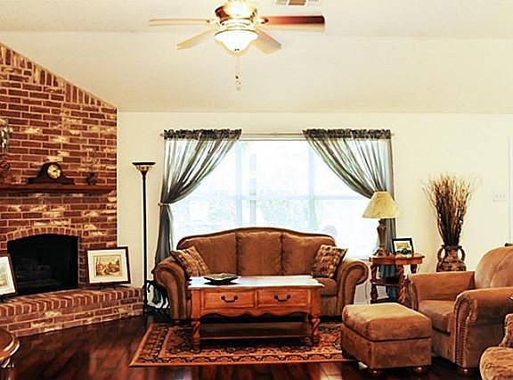 4th image of 5131 Eastcreek Dr