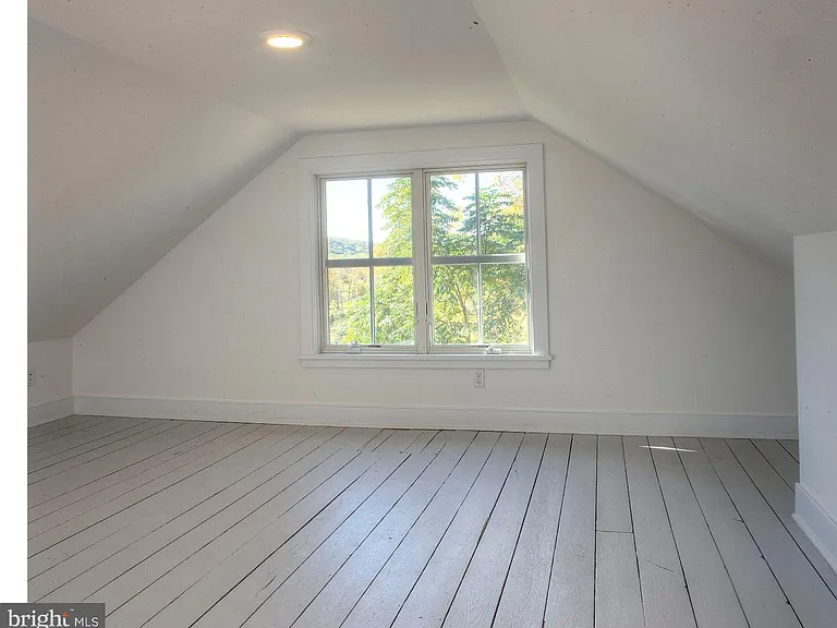 5253 Upper Mountain Rd — Photo 15