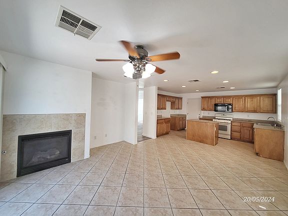 4th image of 4672 Aventura Canyon Ct