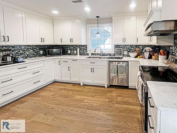 5th image of 5036 Deerfield Ln
