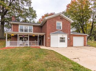 3937 Greenfield Rd, Uniontown, OH 44685