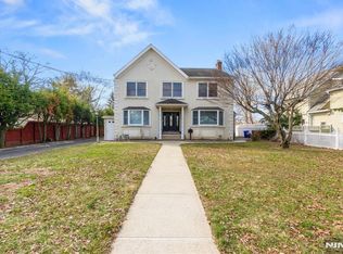45 Highland Ave, Emerson, NJ 07630