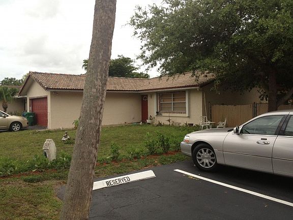 4th image of 11622 NW 27th St