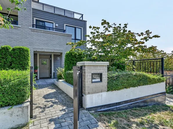 1312 5th Ave, New Westminster, BC V3M 0K5