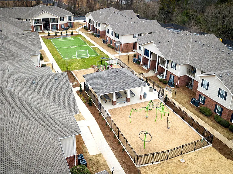 Dawnville Meadows Apartments — Photo 20