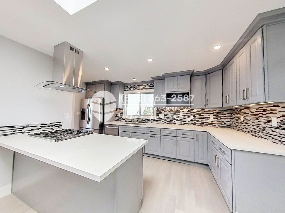 1st image of 28033 Lobrook Dr