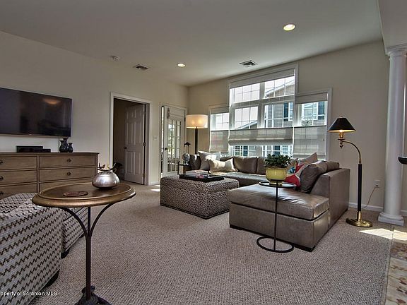 5th image of 124 Wyndham Rd #124