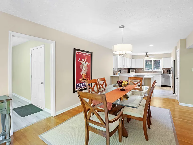 102 Daksi Way — Photo 13