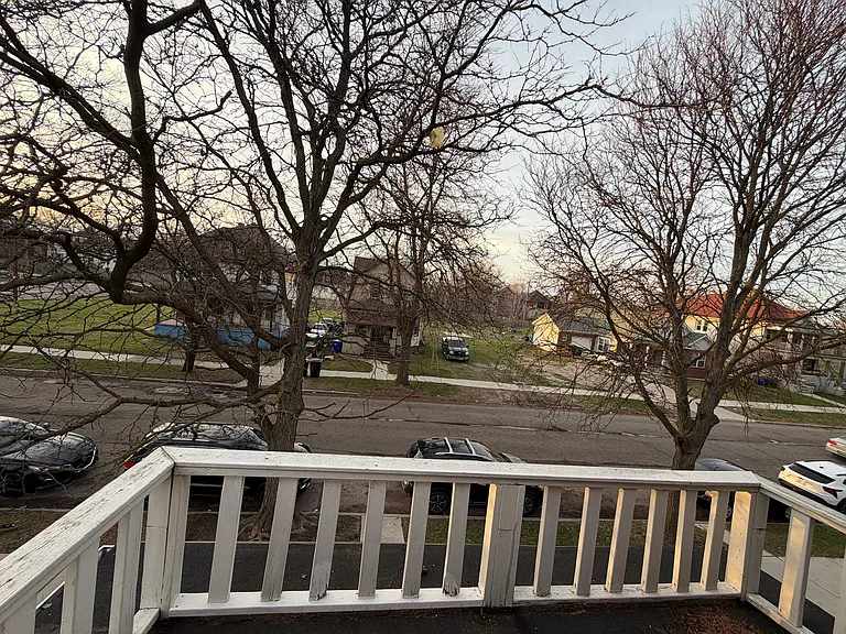 536 Holbrook Ave #II — Photo 6