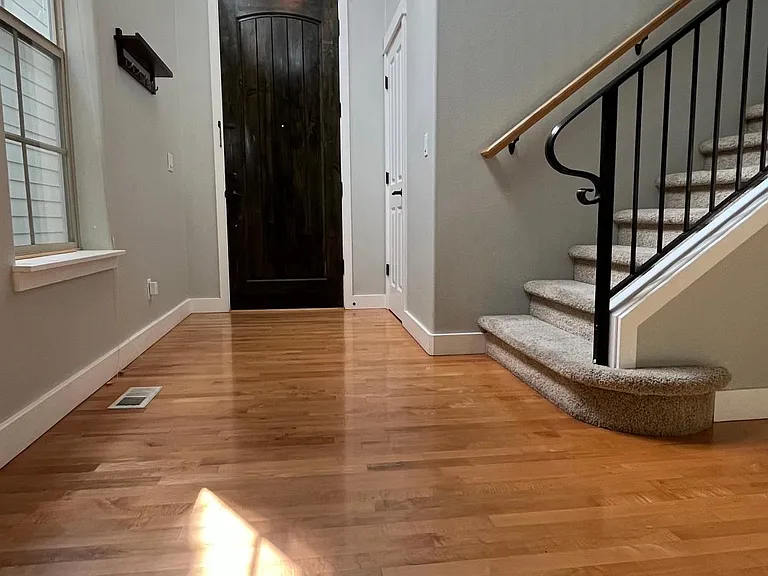 2490 NW Parnell Ter — Photo 6