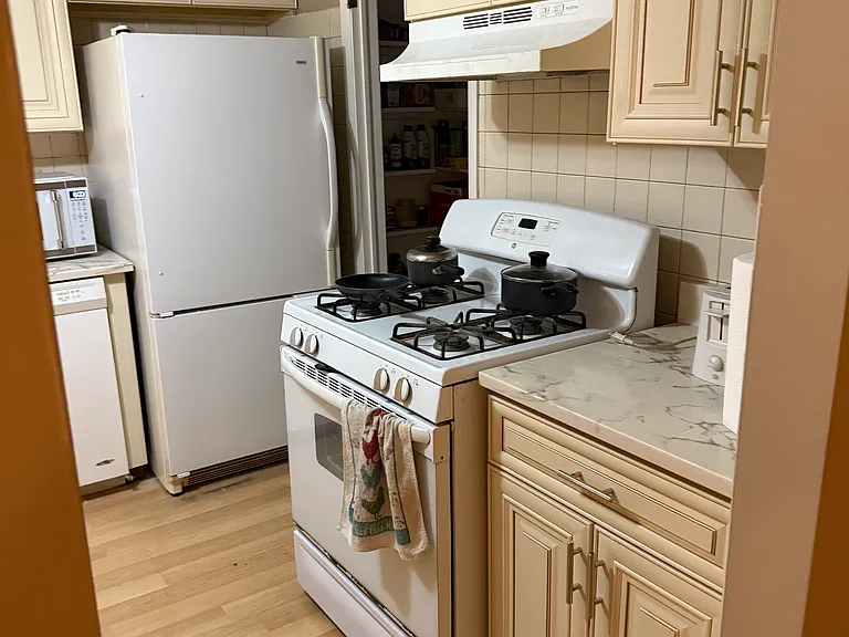 314 Silverwood Ct #B1 — Photo 8