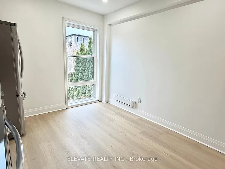 275 Lauder Ave #2 — Photo 4