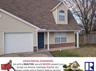 304 E Drake St, Fayetteville, AR 72703