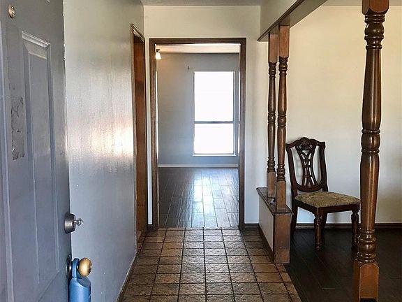 5th image of 1330 Lakehurst Dr