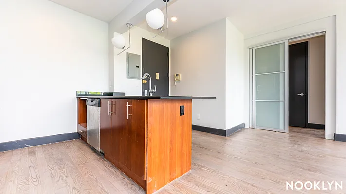 Rented by Nooklyn NYC LLC | media 23