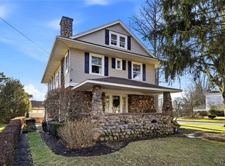 735 W Center St, Medina, NY 14103