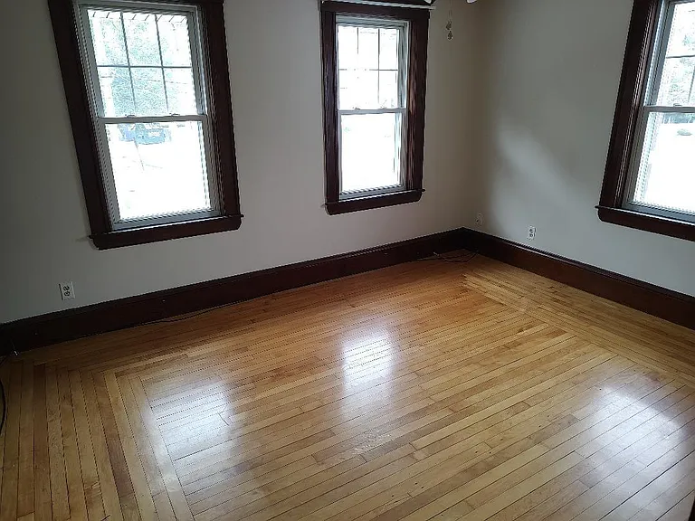 Central St — Photo 15
