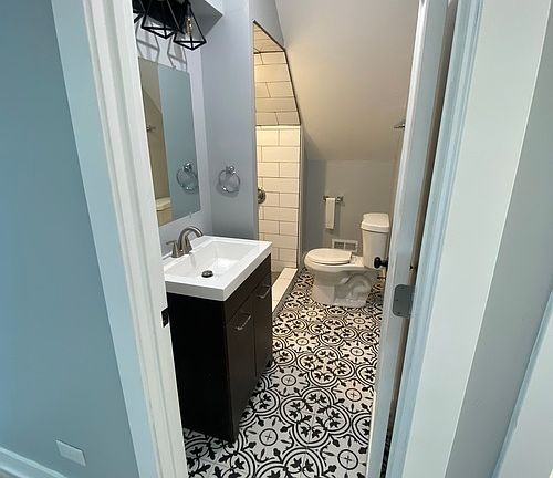 5th image of 1624 W Beach Ave #2WF