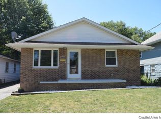 2608 E Keys Ave, Grandview, IL 62702
