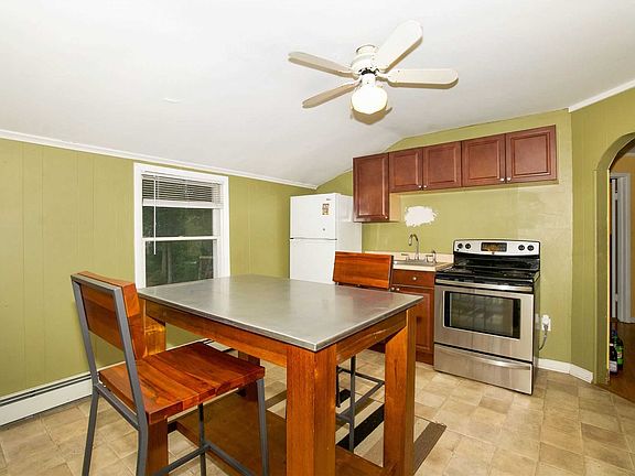 5th image of 95 Malts Ave