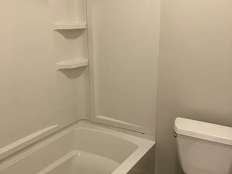 288 Lafayette Rd #4 — Photo 9
