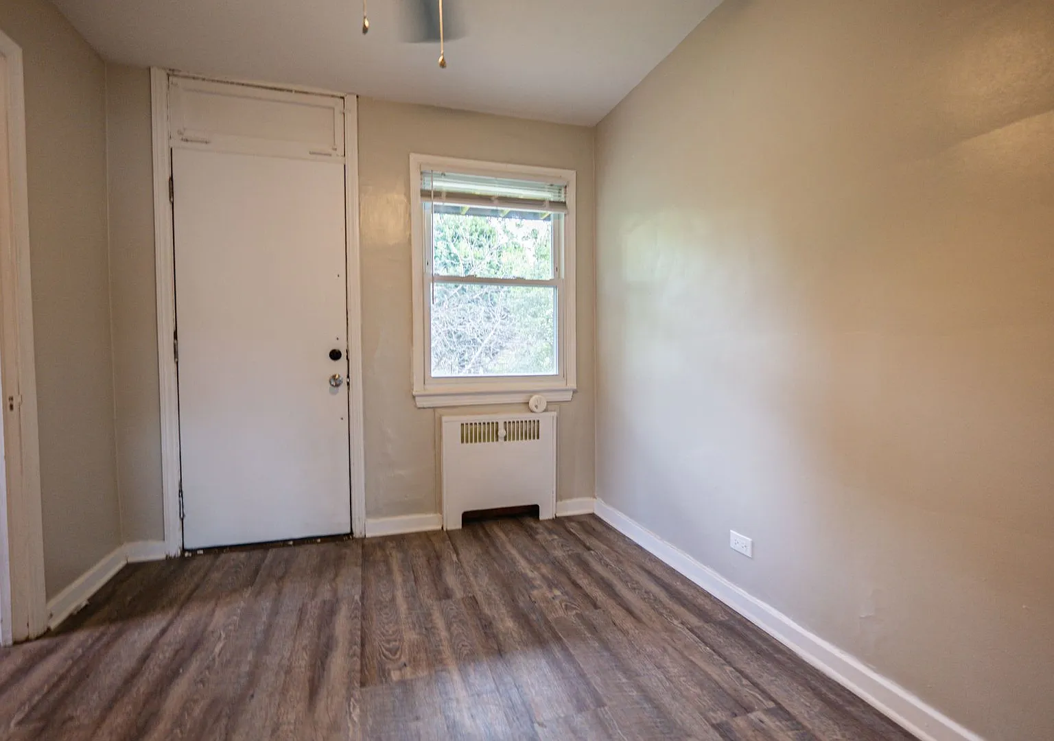 Beautifully Renovated 10 Unit Apartment Complex — Photo 4