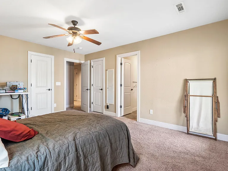 4263 W Marlowe Ln — Photo 13