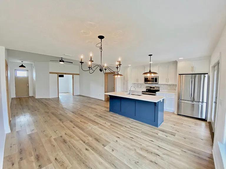 3630 Cedar Park Dr — Photo 3