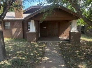 1512 W 11th St, Plainview, TX 79072