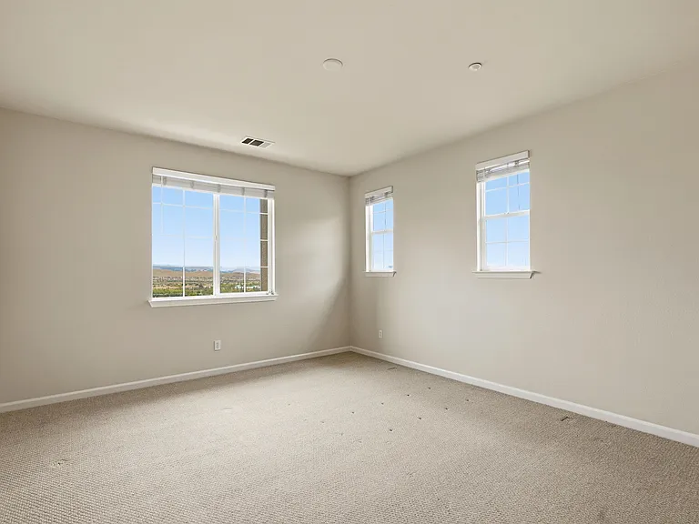5206 Fioli Loop — Photo 30