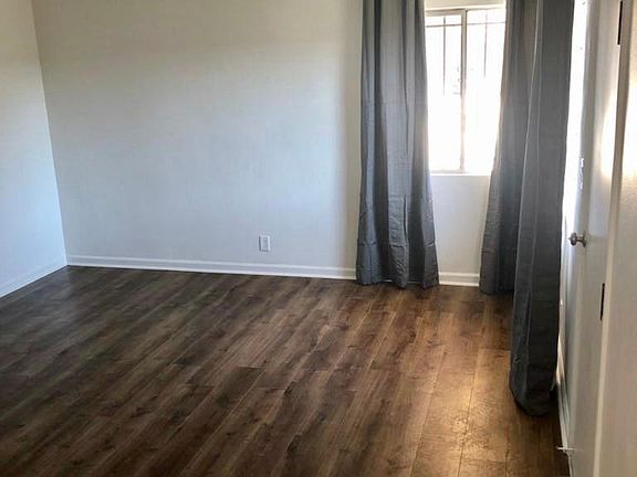 4th image of 420 N Market St Unit 33