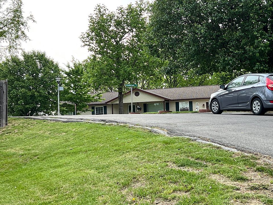 2nd image of 1717 Fairfax Dr