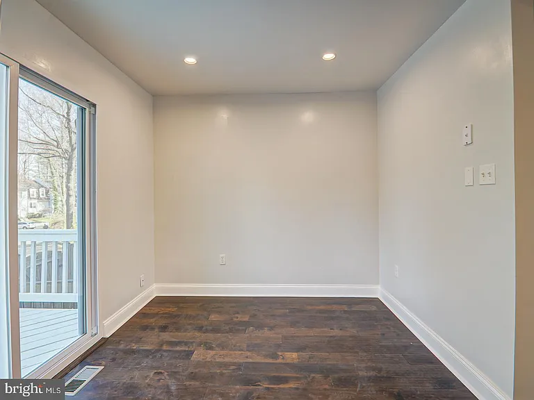 5 Climbing Ivy Ct — Photo 27