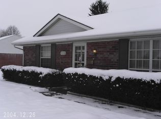 1222 Warwick Dr, Miamisburg, OH 45342