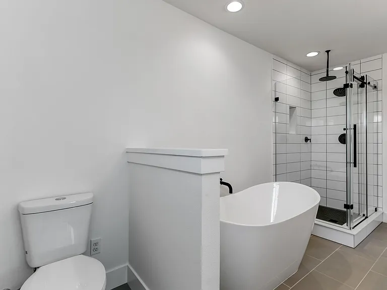 6790 Yvonne Ct — Photo 18