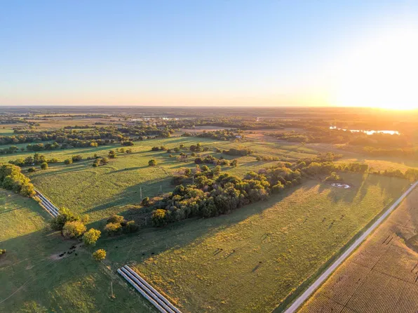 1158 NW 901st Rd, Blairstown, MO 64726