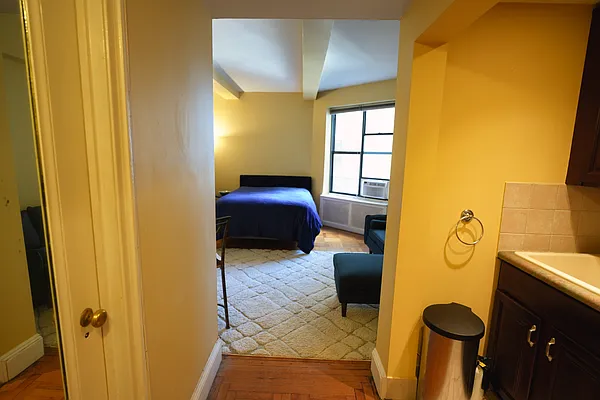 Rented by REAL New York | media 34