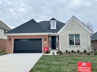 5825 Hartwick Dr, West Bloomfield, MI 48324