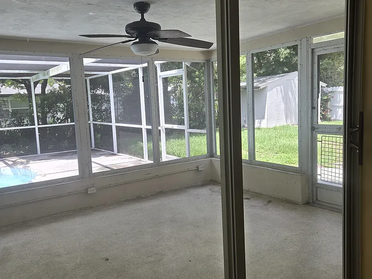 5031 Stardale Dr — Photo 7