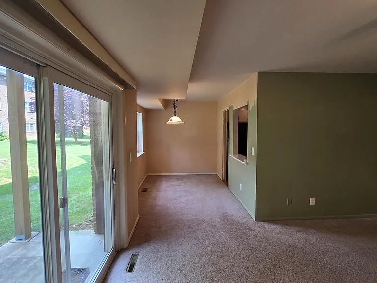 220 Timber Trl — Photo 3